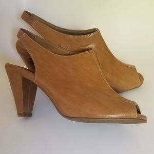 AEROSOLES "Survivor" Peep Toe Slingbacks NWOT